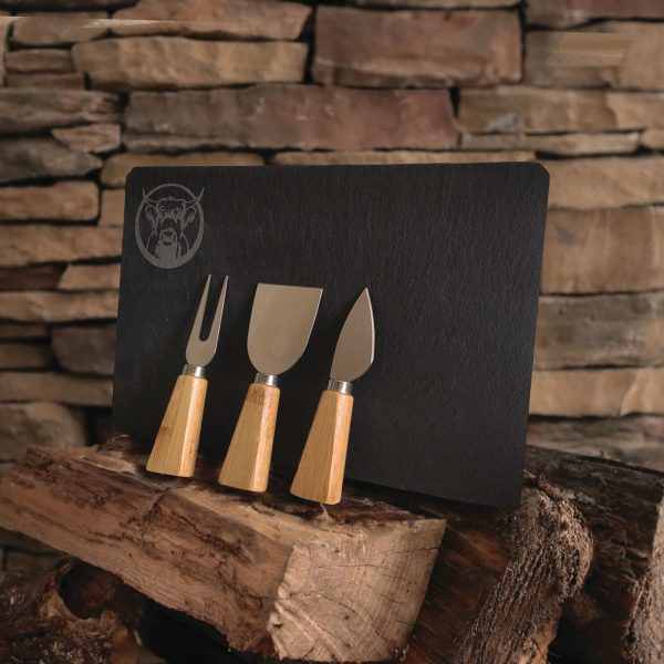 Cheeseboard, slate with knives